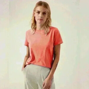NWOT Athleta Outbound Coral  Cotton Blend Crew neck short sleeve T-shirt small